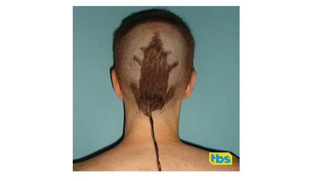 Termasuk Cepmek, 6 Gaya Rambut Nyeleneh Ini Enggak Habis Pikir - Hot