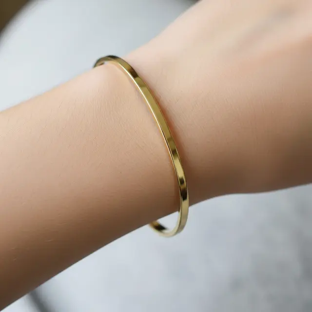 Desain Gelang Emas Tipis yang Cocok untuk Acara Formal