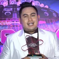 Nassar berhasil memenangkan kategori Penyanyi Dangdut Pria Paling Inbox di Inbox Awards 2016. Ia meraih penghargaan tersebut untuk ketiga kalinya.