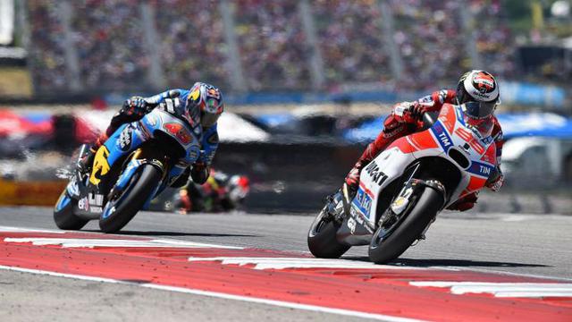 Jack Miller dan Jorge Lorenzo (kanan).