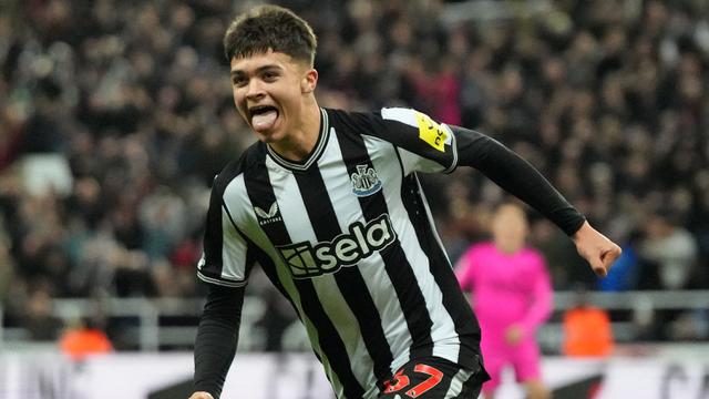 Foto: Sumbang Gol dalam Kemenangan Newcastle atas Fulham, Lewis Miley Jadi Pencetak Gol Termuda di Premier League dalam 14 Tahun Terakhir