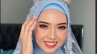 Resepsi Pernikahan Tanpa MUA, Pengantin Wanita Makeup Mandiri Dibantu Pengantin Pria. foto: TikTok @wielina2