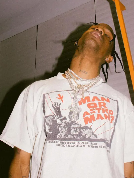 Hal itu dikarenakan Travis Scott berulang tahun ke 26 pada 28 April kemarin. (instagram/travisscott)