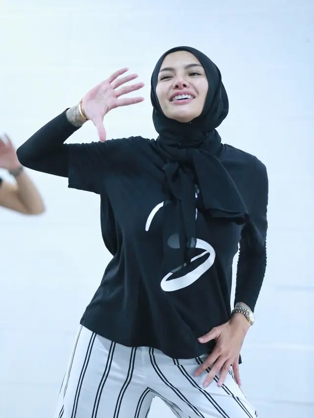 [Bintang] Nikita Mirzani