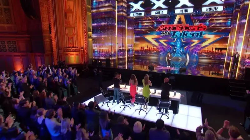 Cakra Khan Dapat 4 Standing Ovation dari Juri America's Got Talent, Warganet Ikut Deg-Degan Lihat Sikap Groginya