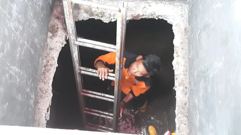 Saluran air peninggalan Belanda ditemukan di kawasan Stasiun Bogor