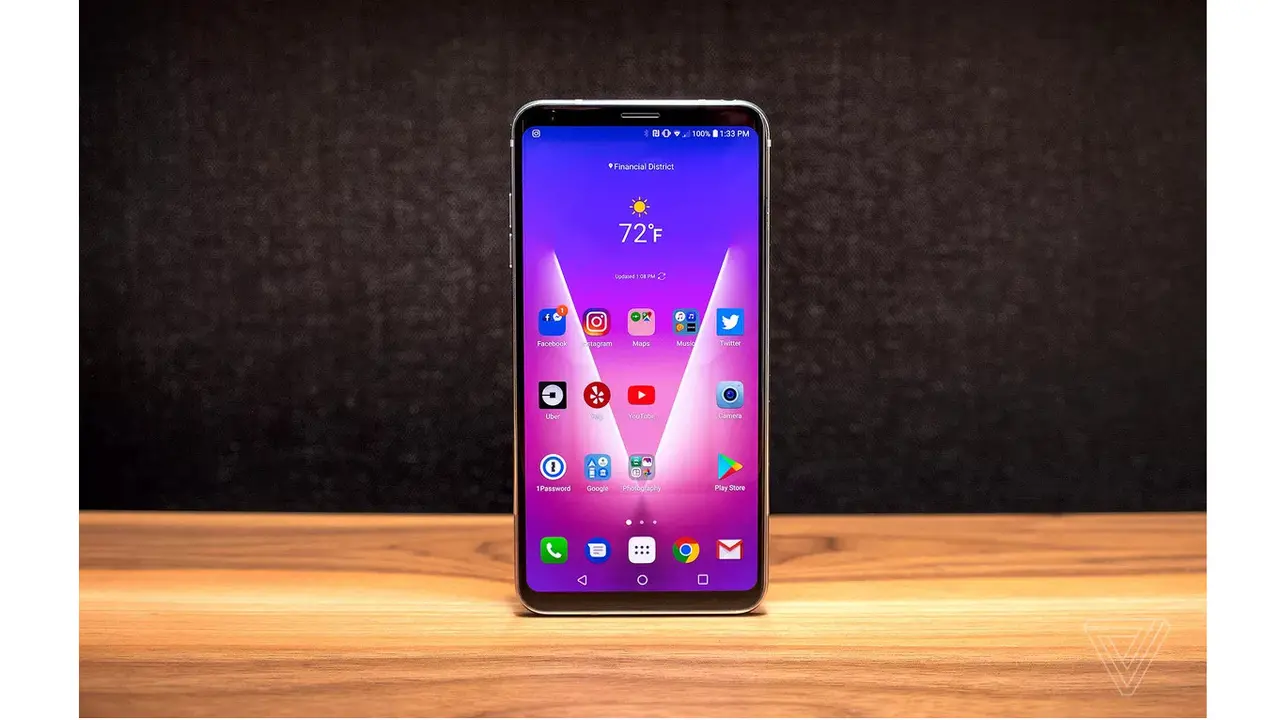 LG V30