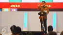 Presiden Joko Widodo memberi pemaparan saat pembukaan Kompas 100 CEO Forum di Jakarta, Kamis (24/11). Forum tersebut menjadi ajang dialog para pemimpin perusahaan setingkat Chief Executive Officer (CEO)‎. (Liputan.com/Angga Yuniar)