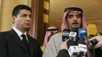 (Kanan) Pangeran Abdul Aziz Bin Fahd (AFP)