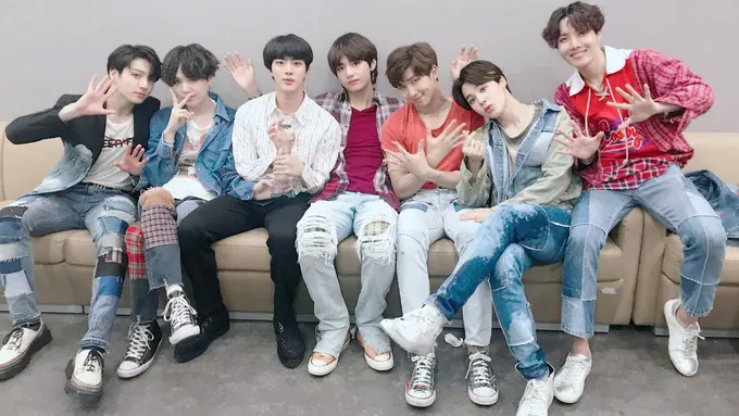 [Bintang] BTS, Bintang Korea Pertama yang Gelar Konser Stadium di Amerika
