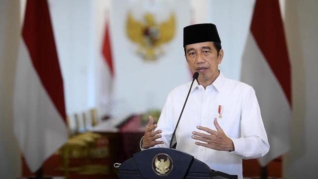 Presiden Joko Widodo (Jokowi) mengapresiasi dakwah kepeloporan di sektor perekonomian yang dilakukan oleh Pemuda Muhammadiyah saat membuka secara virtual, Jumat (2/4/2021). (Biro Pers Sekretariat Presiden)