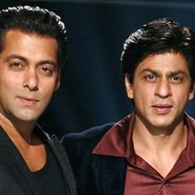 Ucapkan Idul Fitri Shahrukh Khan Digendong Salman Khan Showbiz Liputan6 Com — welcome to the world of salman khan! ucapkan idul fitri shahrukh khan