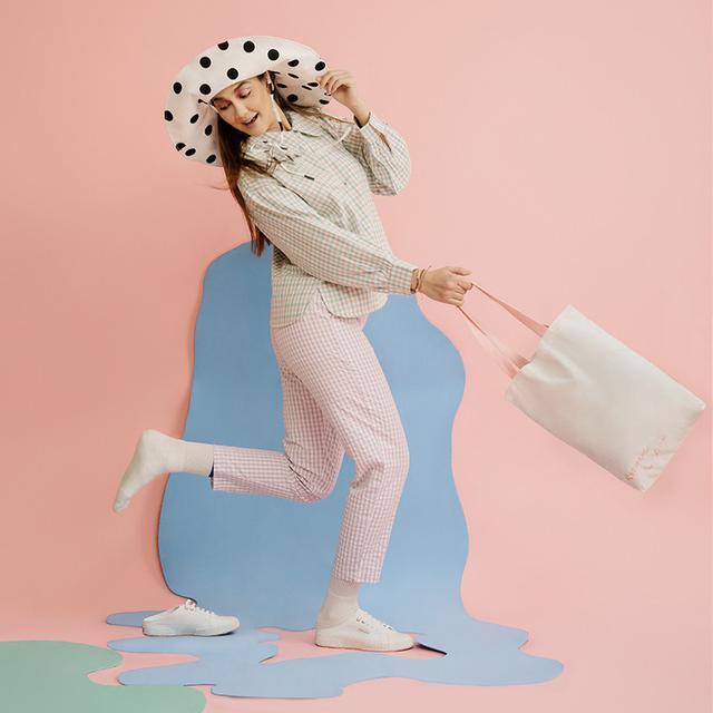 Luna Maya. (Foto: Dok. Superga X Luna Maya)