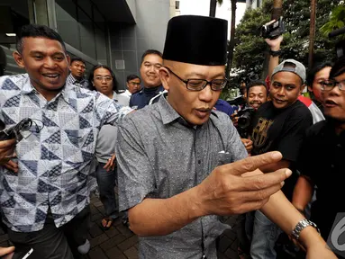 Tri Yulianto memenuhi panggilan KPK, Jakarta, Selasa (16/12/2014). (Liputan6.com/Miftahul Hayat)