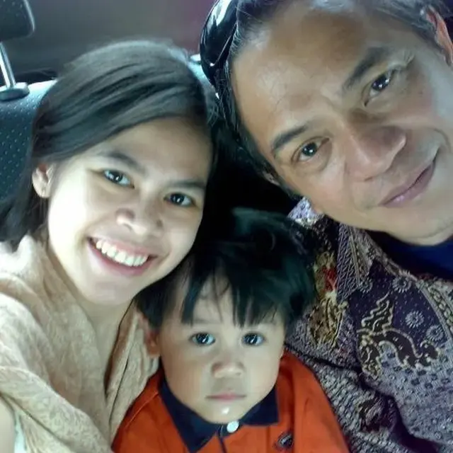 6 Potret Kenangan Gisca Putri Anak Dewi Yull dan Buah Hatinya, Meninggal Dunia di Usia 28 Tahun