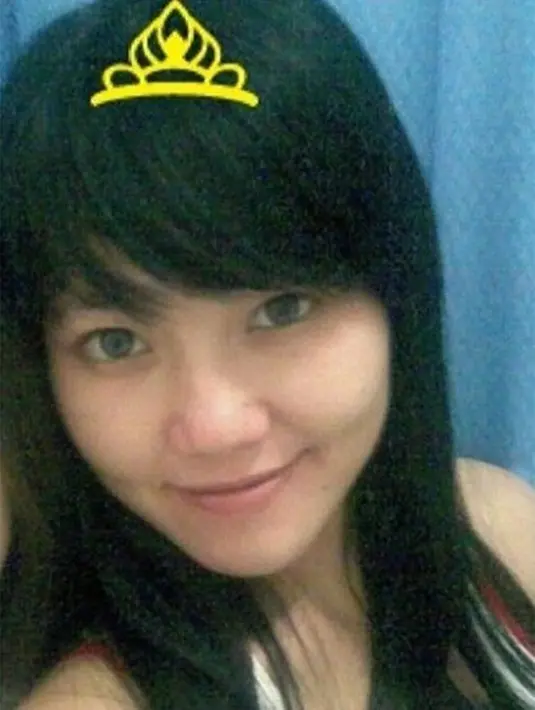 <p>Tak hanya punya wajah cantik, Via Vallen juga punya suara merdu. Wajar jika ia menjadi idola penggemar dangdut di Jawa Timur. [Foto: instagram.com/viavallen]</p>