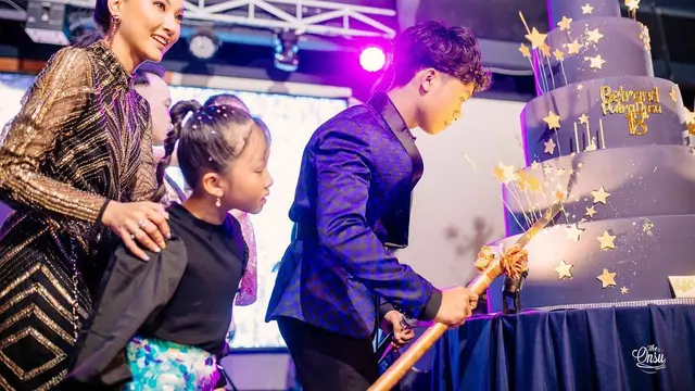 8 Momen Ulang Tahun Betrand Onsu yang ke 18, Meriah dan Penuh Kehangatan