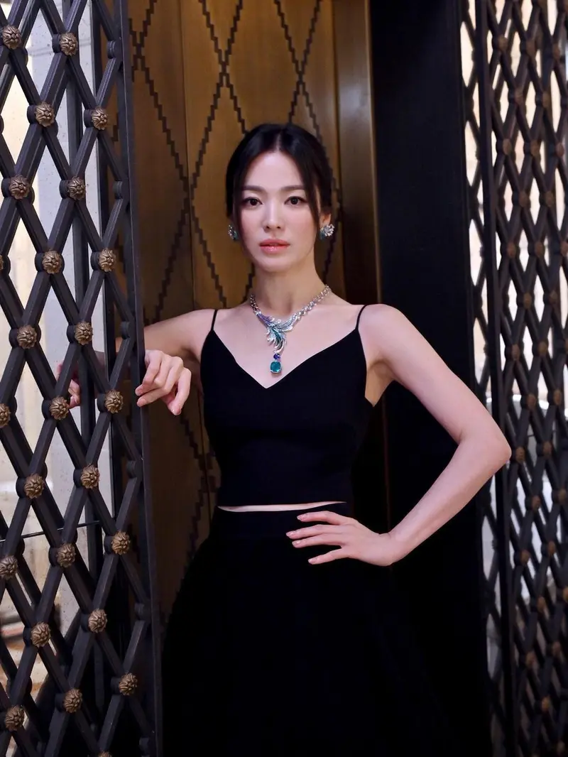 Song Hye Kyo untuk Chaumet. (Instagram/ kyo1122)