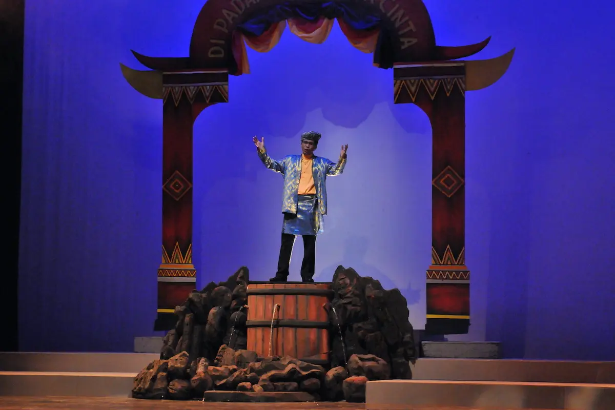 Teater di rumah