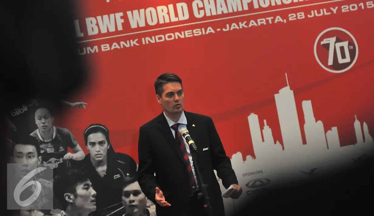President BWF, Paul Erick Hoyer memberikan keterangan pers dalam acara total world championships 2015 di Jakarta, Selasa (28/7/2015). Indonesia menjadi tuan rumah turnamen bulu tangkis yang akan ikuti 400 pemain kelas dunia. (Liputan6.com/Herman Zakharia)