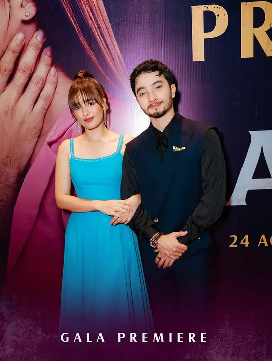 Film Galaksi merupakan film yang kembali mempertemukan Bryan Domani dan Mawar de Jongh. Pasangan muda ini pernah adu akting di film SIN, Virgo and the Sparklings hingga Bumi Manusia. Jadi pasangan di film dan dunia nyata, chemistry keduanya tentunya tak perlu diragukan lagi. Meski sudah lama berpacaran, keduanya memang sangat profesional ketika akting bareng. (Liputan6.com/IG/@rapifilm)