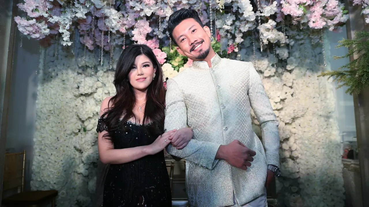 [Bintang] Denny Sumargo dan Dita Soedarjo