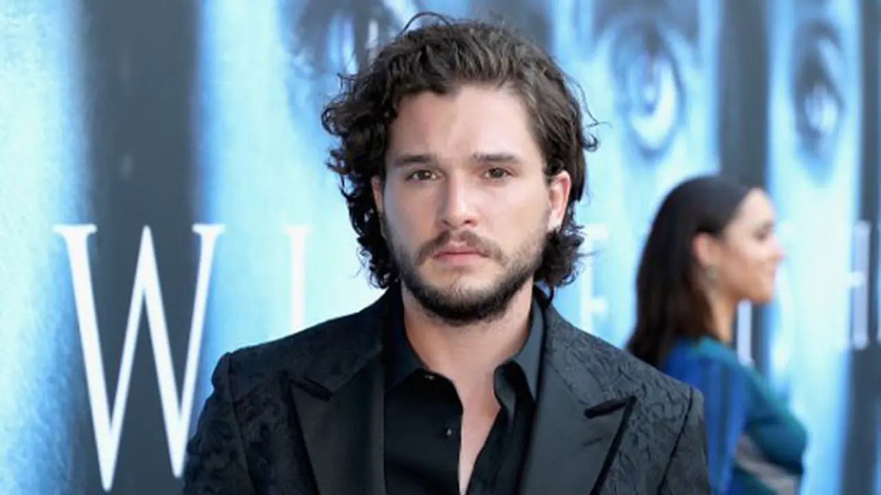 [Bintang] Kit Harington dan Rose Leslie