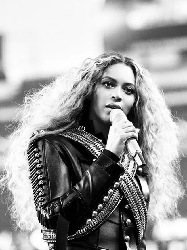 “Meski bersama seorang wanita, hatimu akan terasa mati, dan membuat sulit untuk menjalin hubungan. Masalahku terjadi begitu pelik. Dan dari situlah muncul lah: ketidaksetiaan,” ungkap Jay Z. (Instagram/beyonce)