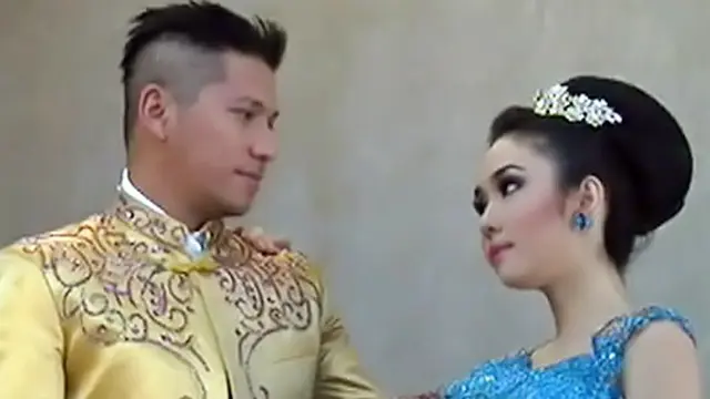 Gading dan Giselle Menikah 14 Maret 2013 di Bali