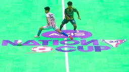 Grand final AXIS Nation Cup 2024 di Indonesia Arena, Jakarta, Sabtu (16/11/2024) berlangsung seru dan sengit. Tim SMKN Medika Samarinda menang atas SMKN Jakarta Barat 1 lewat drama adu penalti dengan skor 3-2. (Bola.com/Muhammad Iqbal Ichsan)