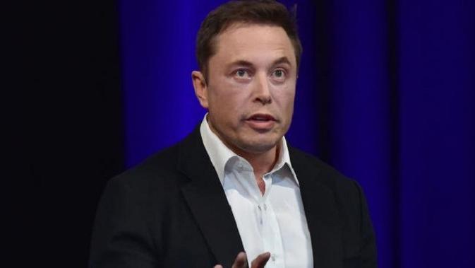 Saham Tesla Jatuh Imbas Elon Musk Isap Ganja di Publik