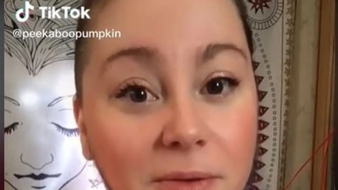 Sosok Wanita Punya Janggut Tapi Tetap Percaya Diri
