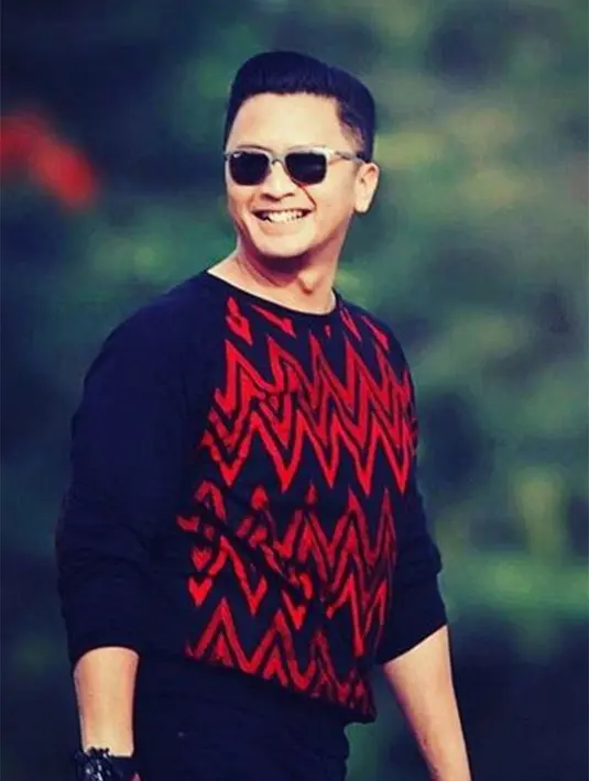 Singkat cerita, saat Ferry sedang mengisi acara di Bandung ditelpon oleh sahabatnya Irfan Hakim. Yang menanyakan kesungguhan untuk menikahi Wita. Saat itu, kondisi ibunda Wita kondisinya semakin menurun. (dok. Pribadi)