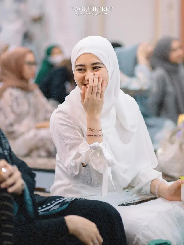 Aaliyah Massaid berhijab