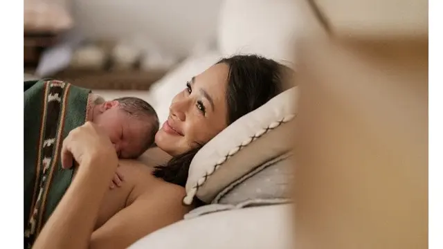 7 Momen Persalinan Anak Kedua Andien, Penuh Haru Bahagia