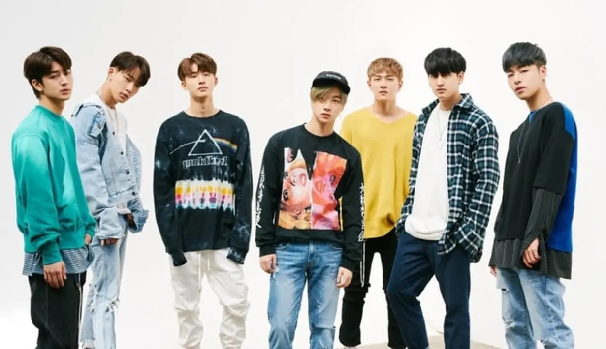 Sedangkan June mengatakan jika para penggemar harus datang ke konser iKON dengan kasih sayang. "Pegang konbatmu dan berlompatlah," kata Yunhyeong. (Foto: soompi.com)