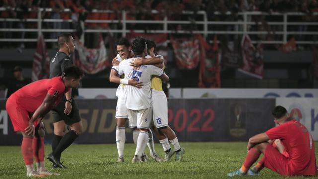 Foto: Luapan Kegembiraan Pemain Arema FC usai Jadi Juara Piala Presiden 2022