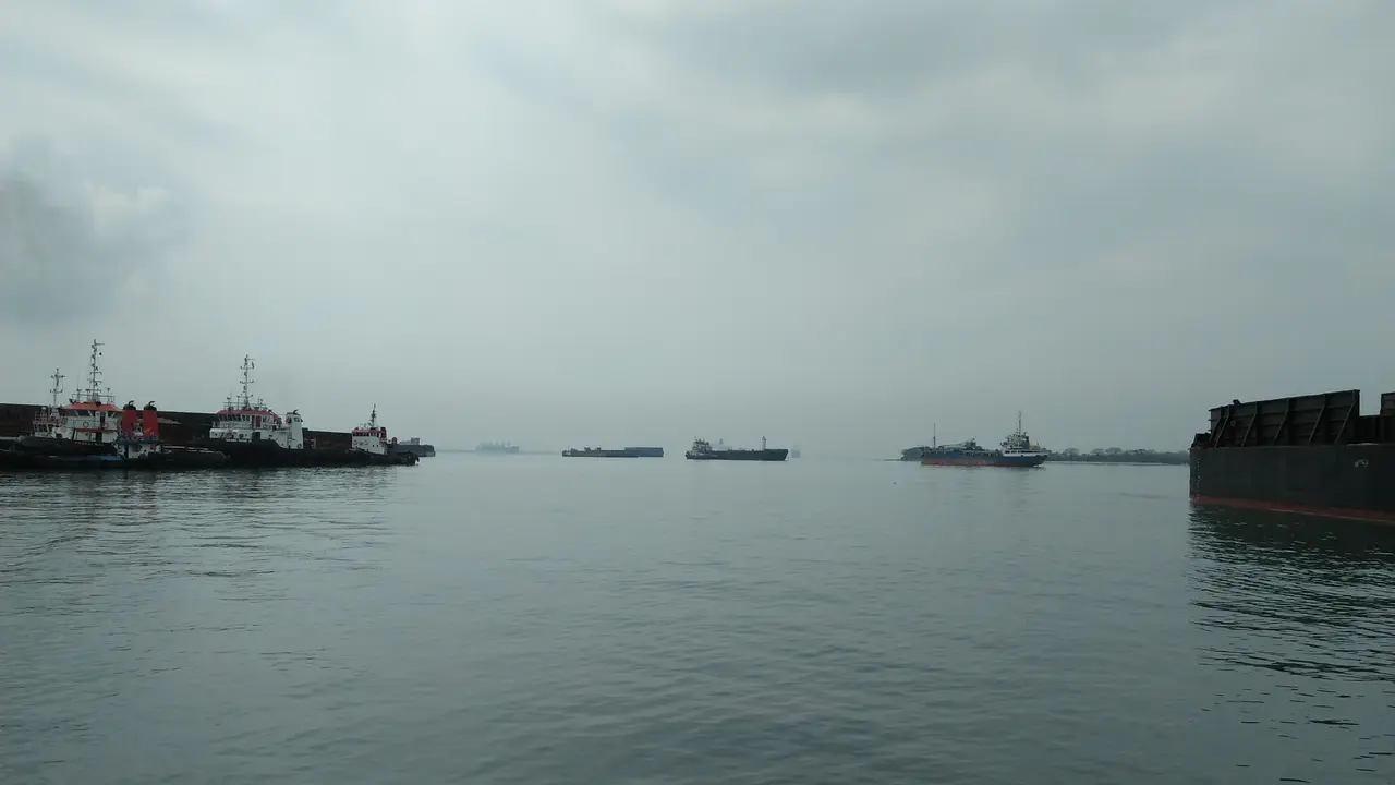 Nelayan Takut Melaut Pasca-semburan Gas Bawah Laut