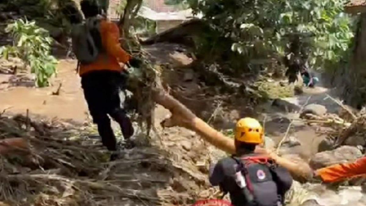 Subang juga Diterjang Banjir dan Longsor Usai Diguyur Hujan Deras Seharian