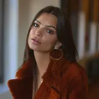 Emily Ratajkowski (instagram/emrata)