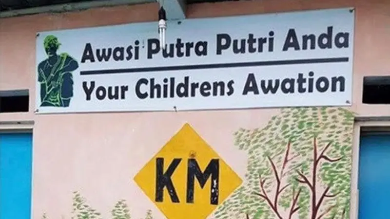 pengumuman bahasa inggris ngaco