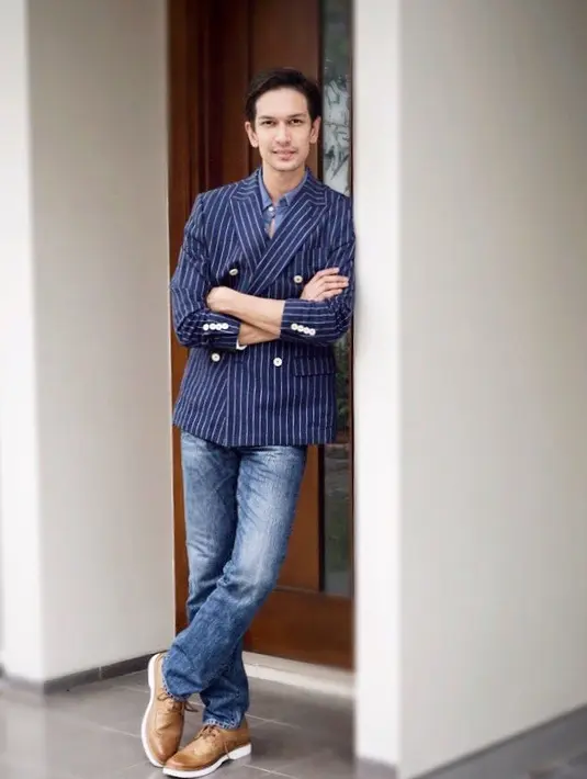 (Instagram/dimasbeck)