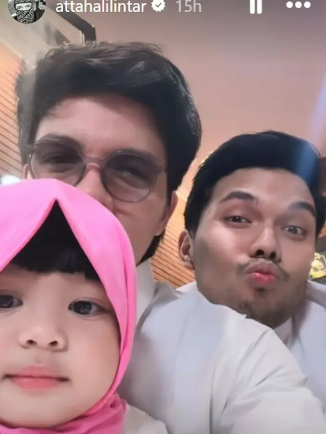 Potret Imut Ameena Anak Atta Halilintar dan Aurelie Hermansyah Pakai Hijab Pink dan Berponi, Lucu Bak Boneka Hidup