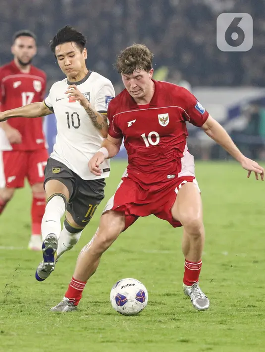 Gol tunggal Ole Romeny pada menit ke-44 membawa Indonesia unggul atas China 1-0. (Liputan6.com/Angga Yuniar)