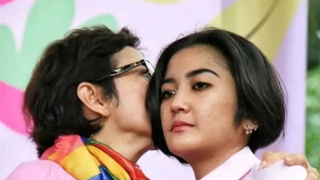 [Fimela] Nurul Arifin dan Maura Magnalia