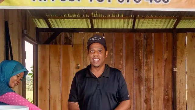 6 Editan Foto Jay-Z Jika Jadi Orang Indonesia Ini Melokal Banget, Kocak