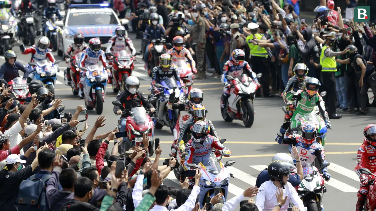 Foto: Ini Dia Aksi Rider MotoGP saat Jajal Aspal Ibukota, Marc Marquez Langusng Gas Pol