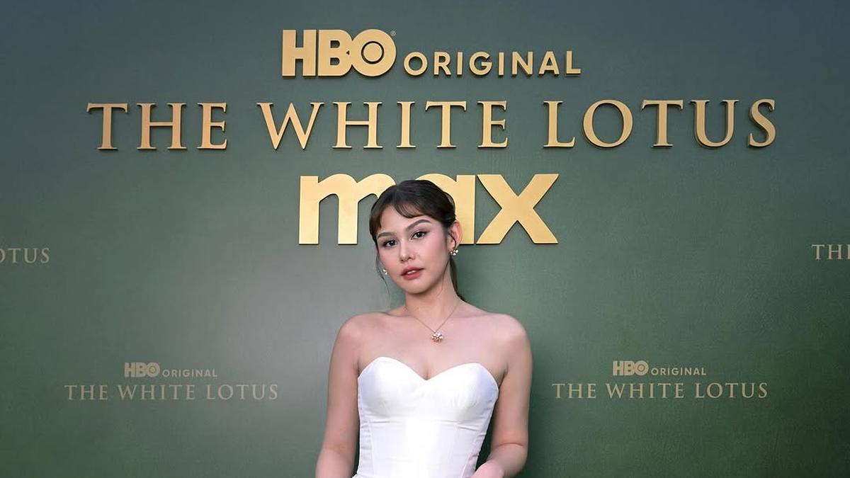 Potret Vanesha Prescilla Tampil Bak Pengantin di The White Lotus Season 3 Premiere Bangkok, Ketemu Lisa BLACKPINK!