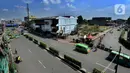 Suasana lalu lintas di Kawasan Tugu Kujang, Bogor, Jawa Barat, Rabu (15/4/2020). Pemerintah telah resmi menerapkan Pembatasan Sosial Berskala Besar (PSBB) di wilayah Bogor per hari ini dalam rangka percepatan penanganan COVID-19. (merdeka.com/Arie Basuki)