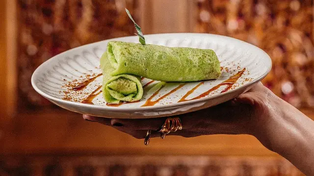 6 Potret Menu Restoran Raffi Ahmad -Nagita Slavina di Paris, Ada Pecel Rp200 Ribu hingga Bebek Betutu Rp1,4 Juta